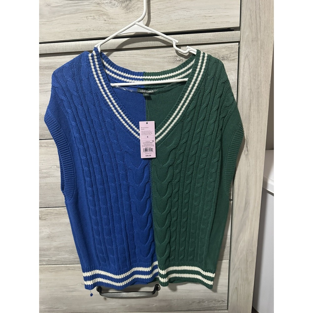 Preppy Sweater Vest Womens small Green Colorblock Cable Knit V Neck sweater vest